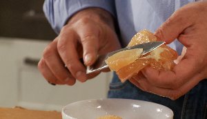 Faire des suprêmes de pamplemousse