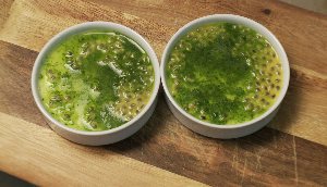 Pannacotta à la vanille, sirop de basilic, fruit de la passion