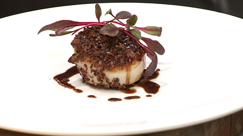 Pétoncles au grué, sauce cacao