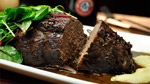 Épaule de bœuf braisée à la St-Ambroise noire, baies de genièvre et muscade