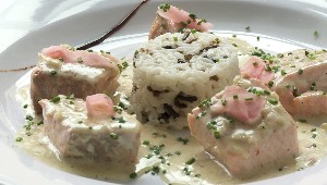 Fricassée de saumon sauvage au gingembre et vin blanc, riz basmati