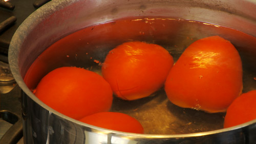 05_tomates_dans_eau_bouillante.jpg