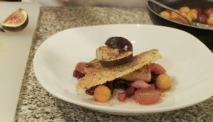 Foie gras de deux façons, compote de chou et pomme
