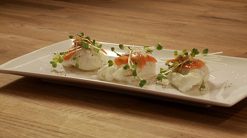 Oeufs pochés au saumon fumé