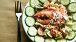 Salade de homard, concombre, tomates, vinaigrette style «Mille-Îles».
